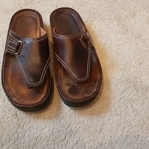 Naot brown sandals